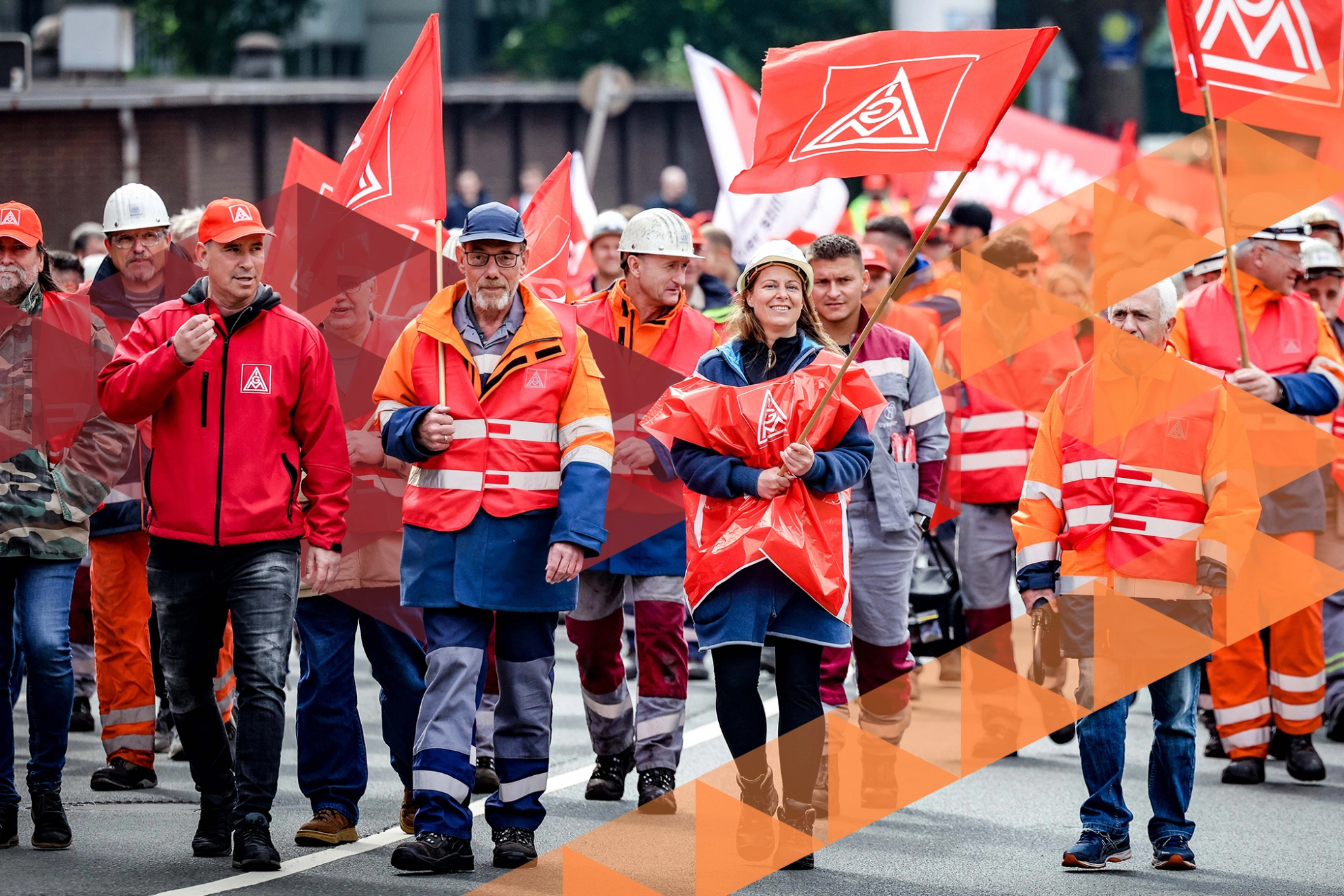 Metaller:innen bei einer betrieblichen Aktion