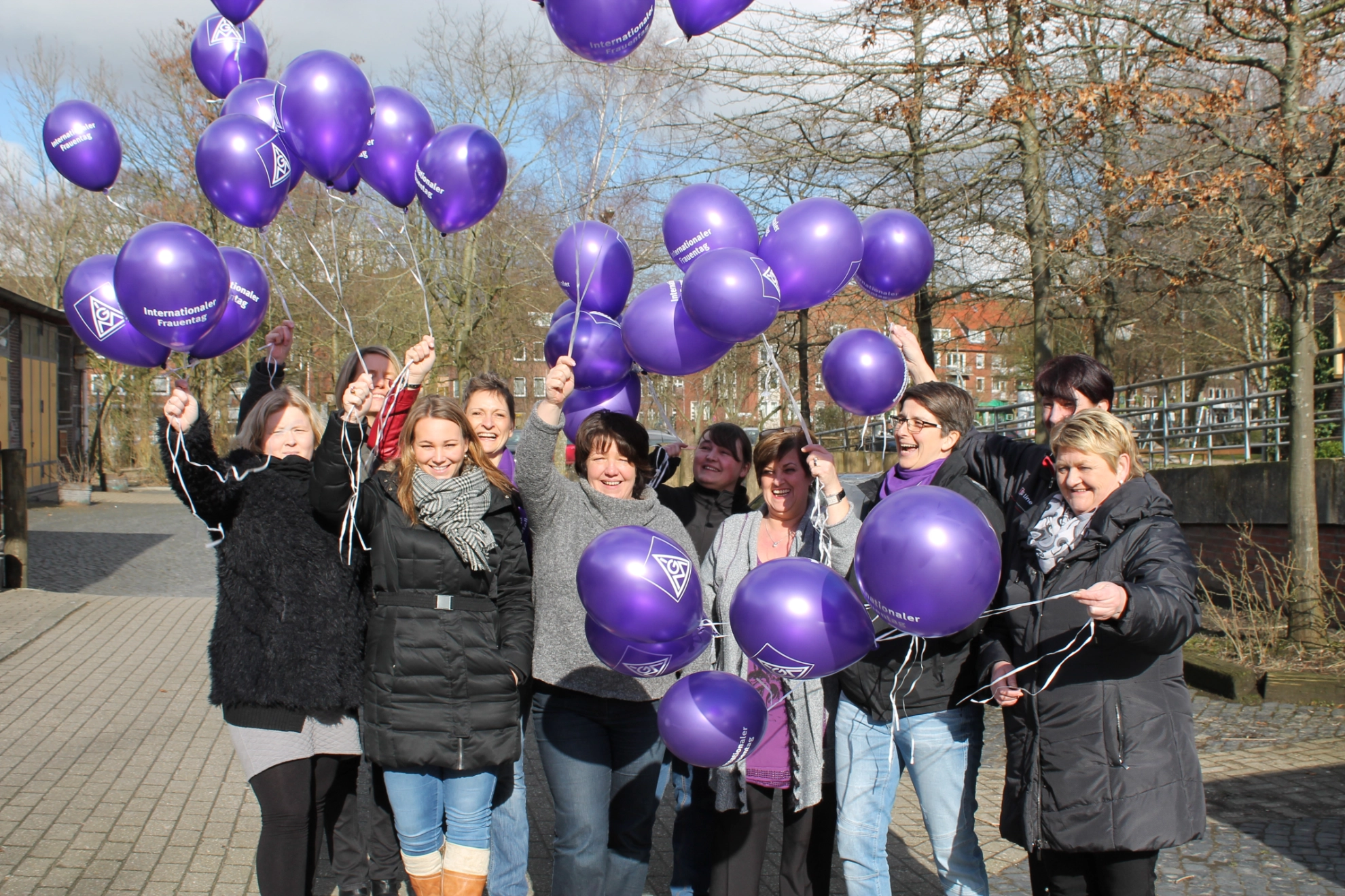 Unsere aktiven Frauen aus der Geschäftsstelle Emden
