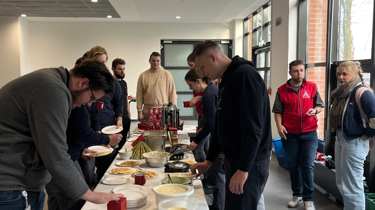 OJA Spende an Frauenhaus